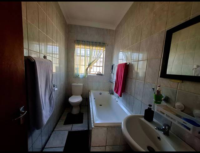 3 BEDROOM HOUSE FOR SALE IN STRUBENVALE